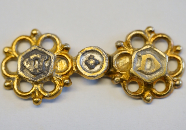 srebrna klamra elzbiety lokietkowny